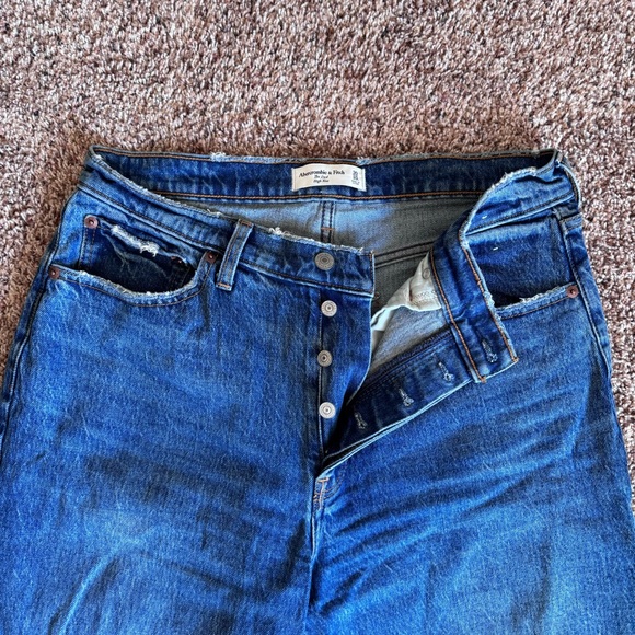 Abercrombie Dad Jeans - Picture 2 of 3